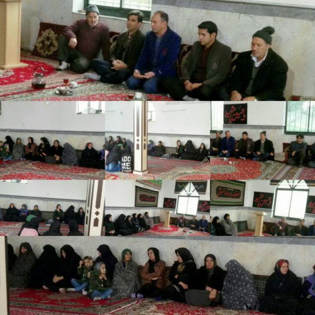 بافندگان روستای اوماستان ماهانه هزار مترمربع گلیم می بافند