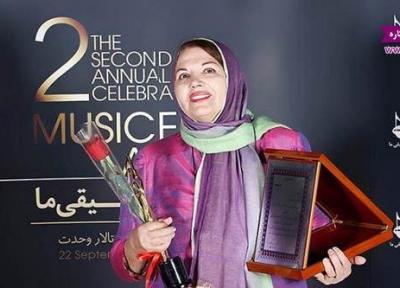 سیمین غانم از گل گلدون می خواند